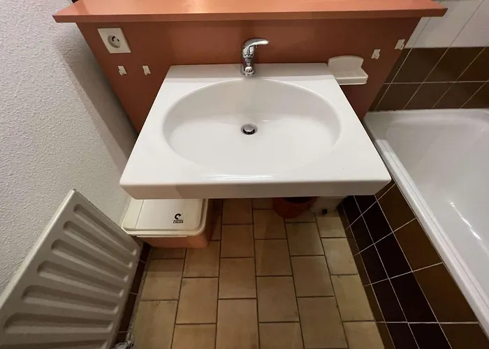 Apartment Calme Proche Et Commerces, Animaux Admis - Fr-1-702-44 *